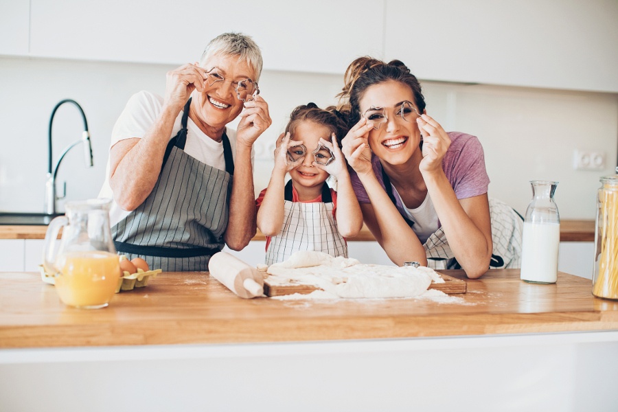 Having-fun-in-the-kitchen