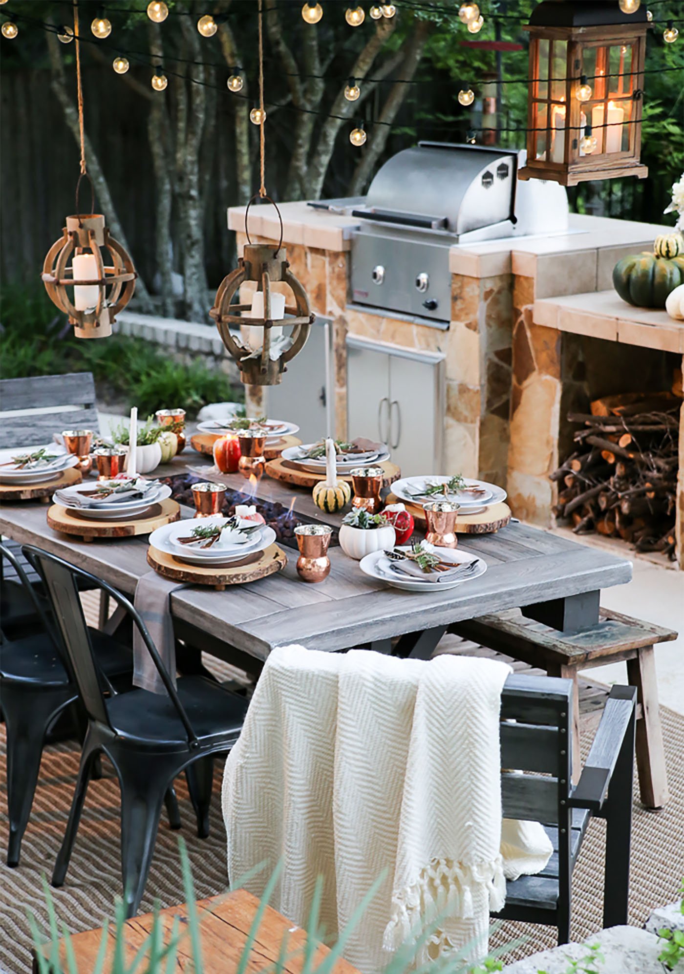 outdoor-fall-tablescape-21 copy